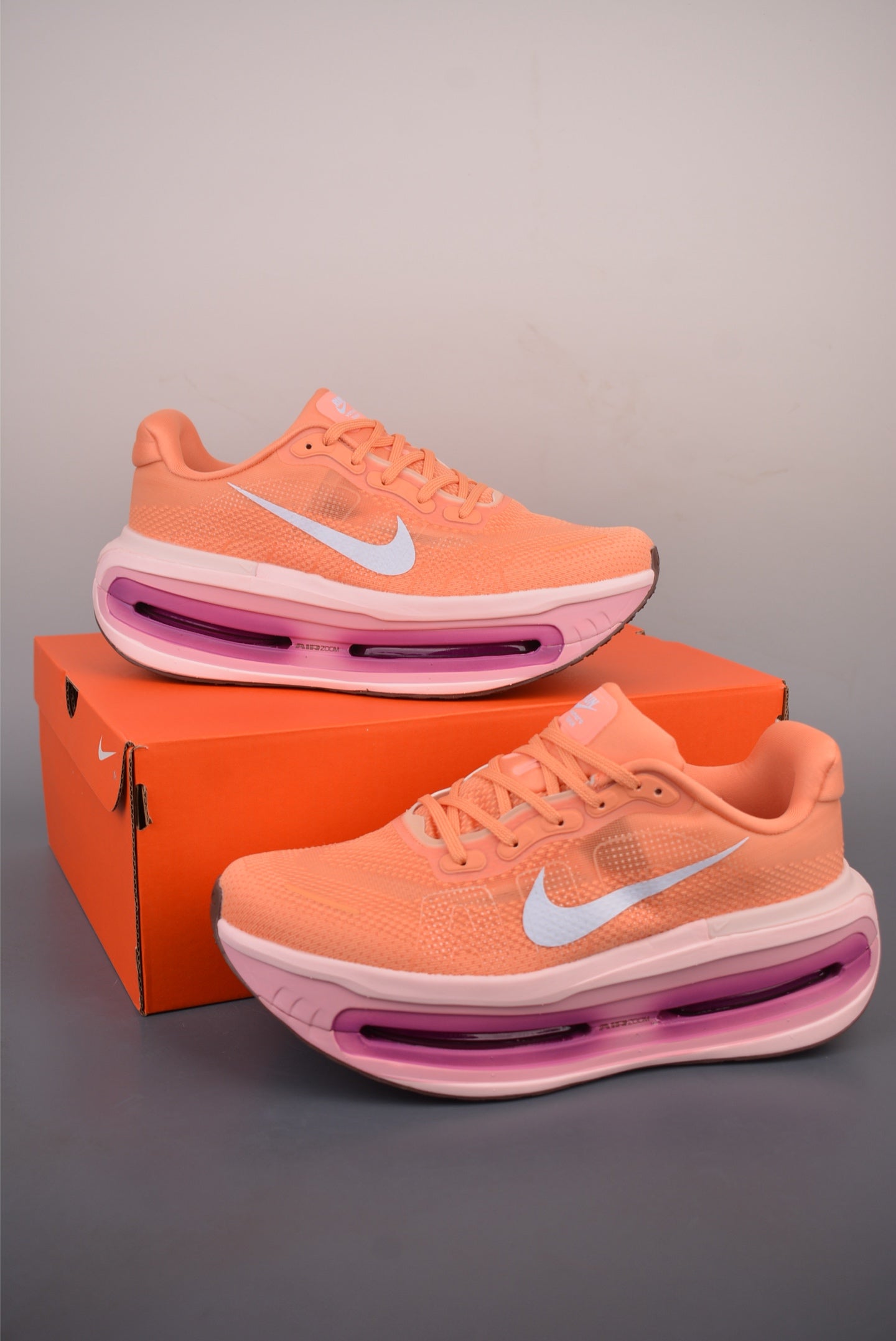 Vomero Premium "Tangerine Tint"
