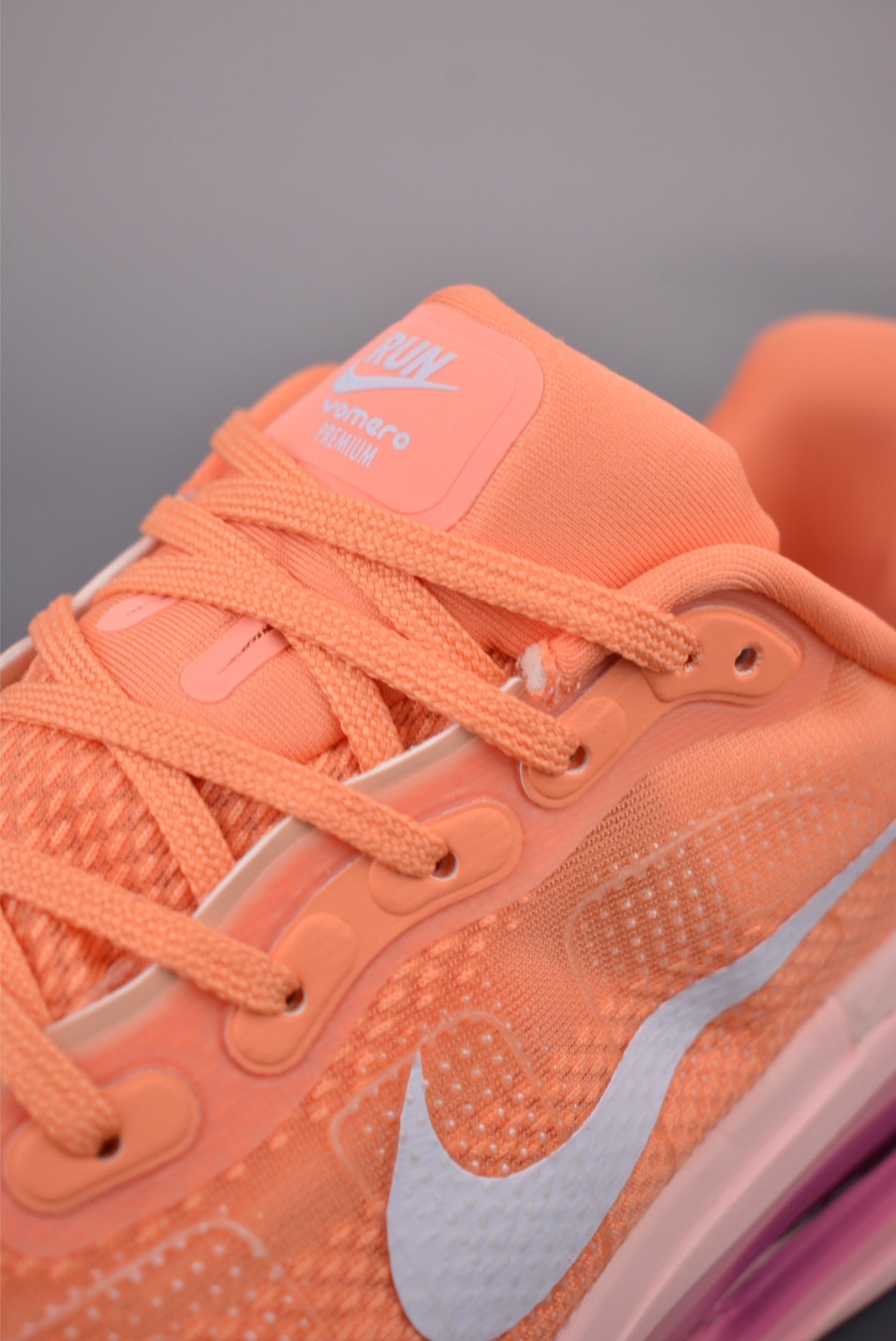 Vomero Premium "Tangerine Tint"