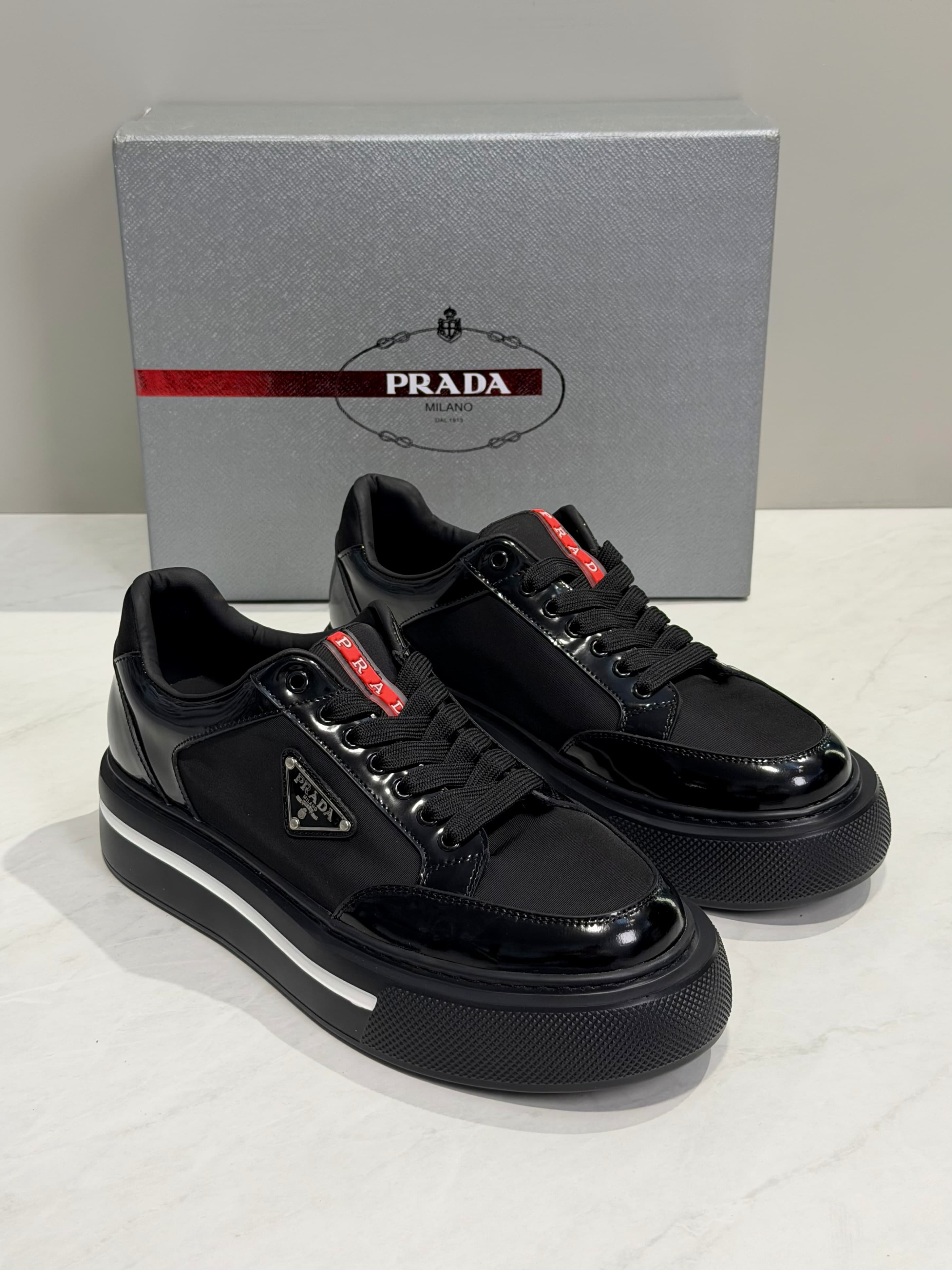 PRD Downtown Black Red