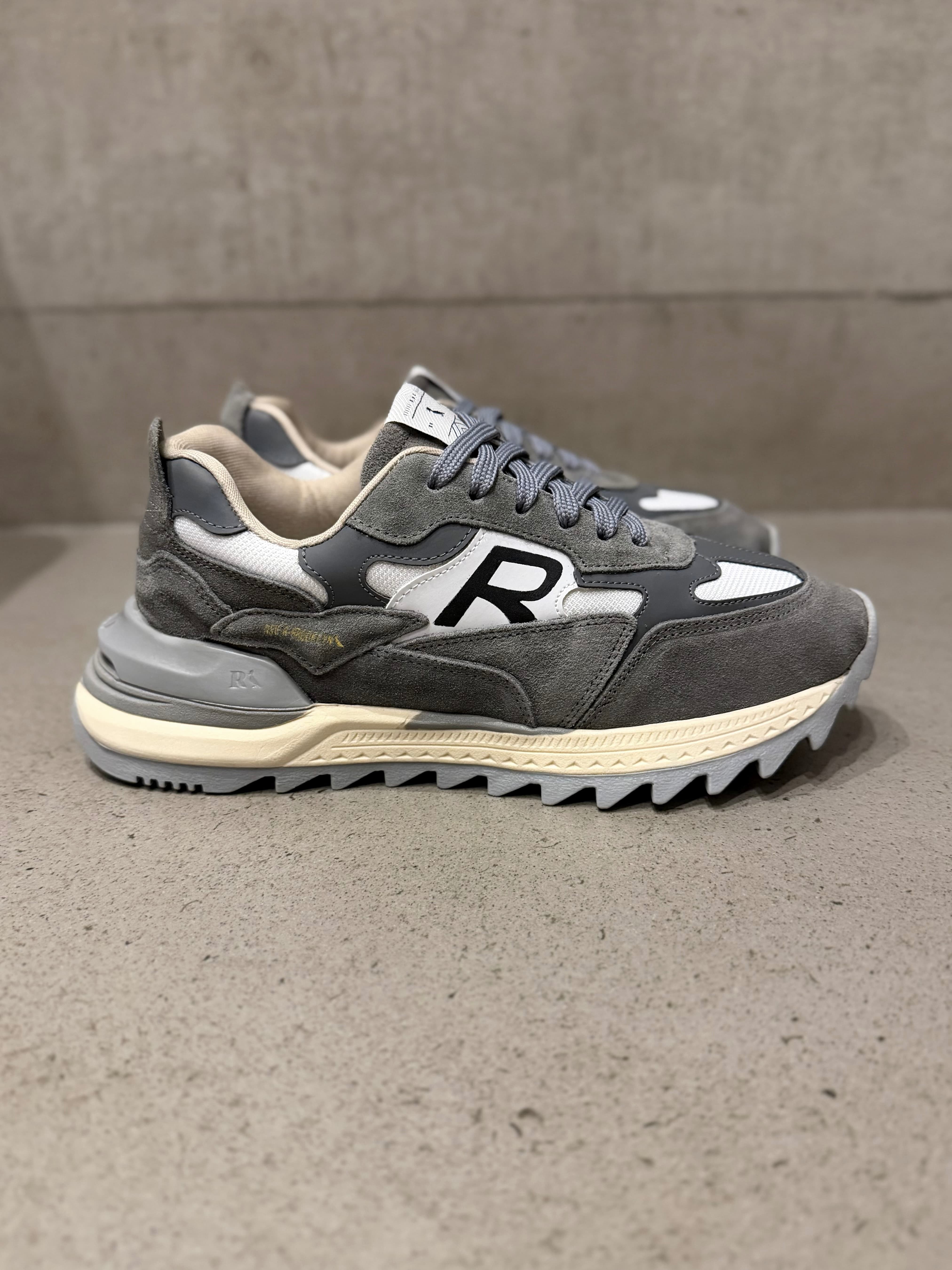 R- BROOKLYN