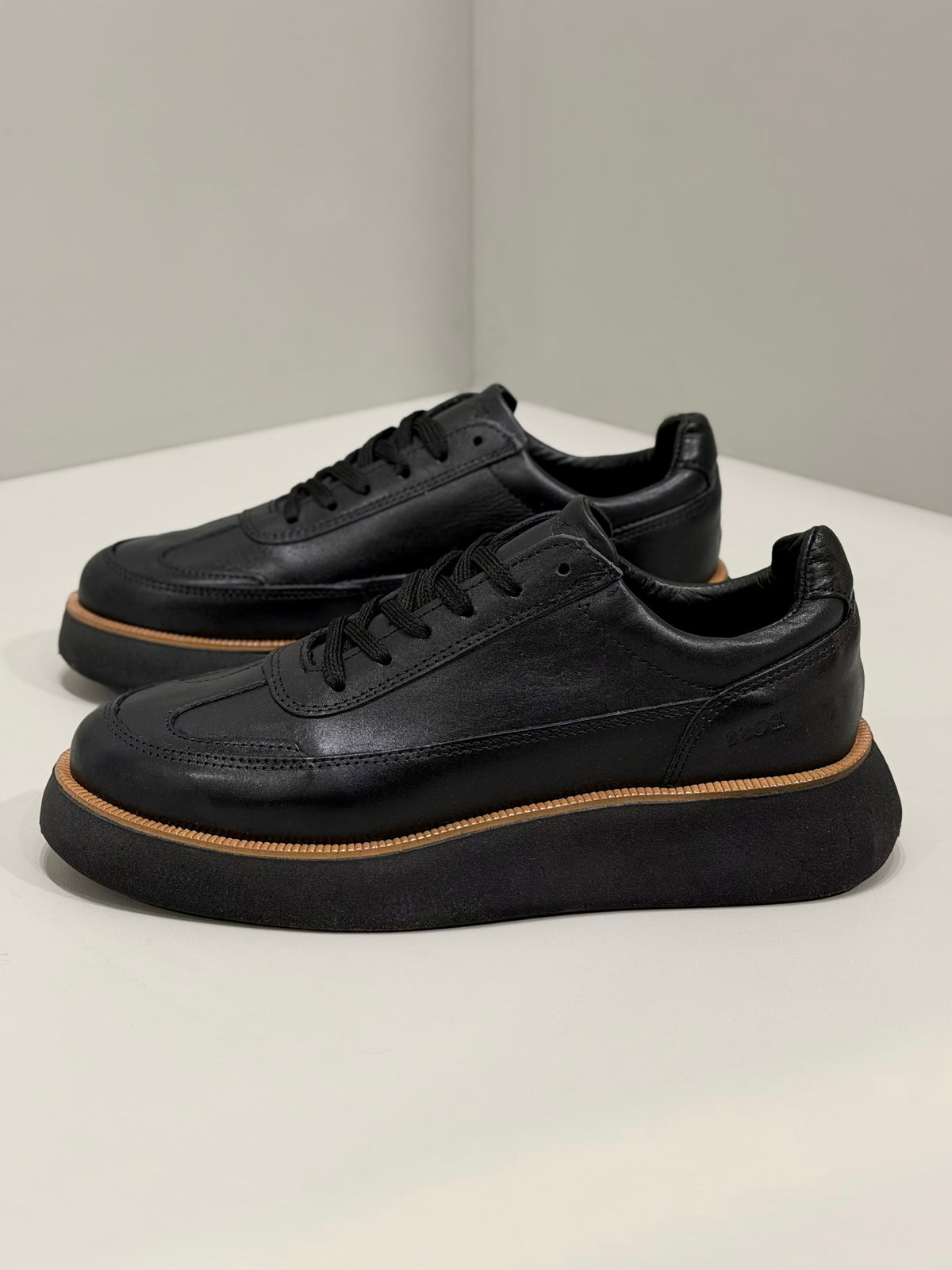 BOSS PLATAFORMA ALL BLACK