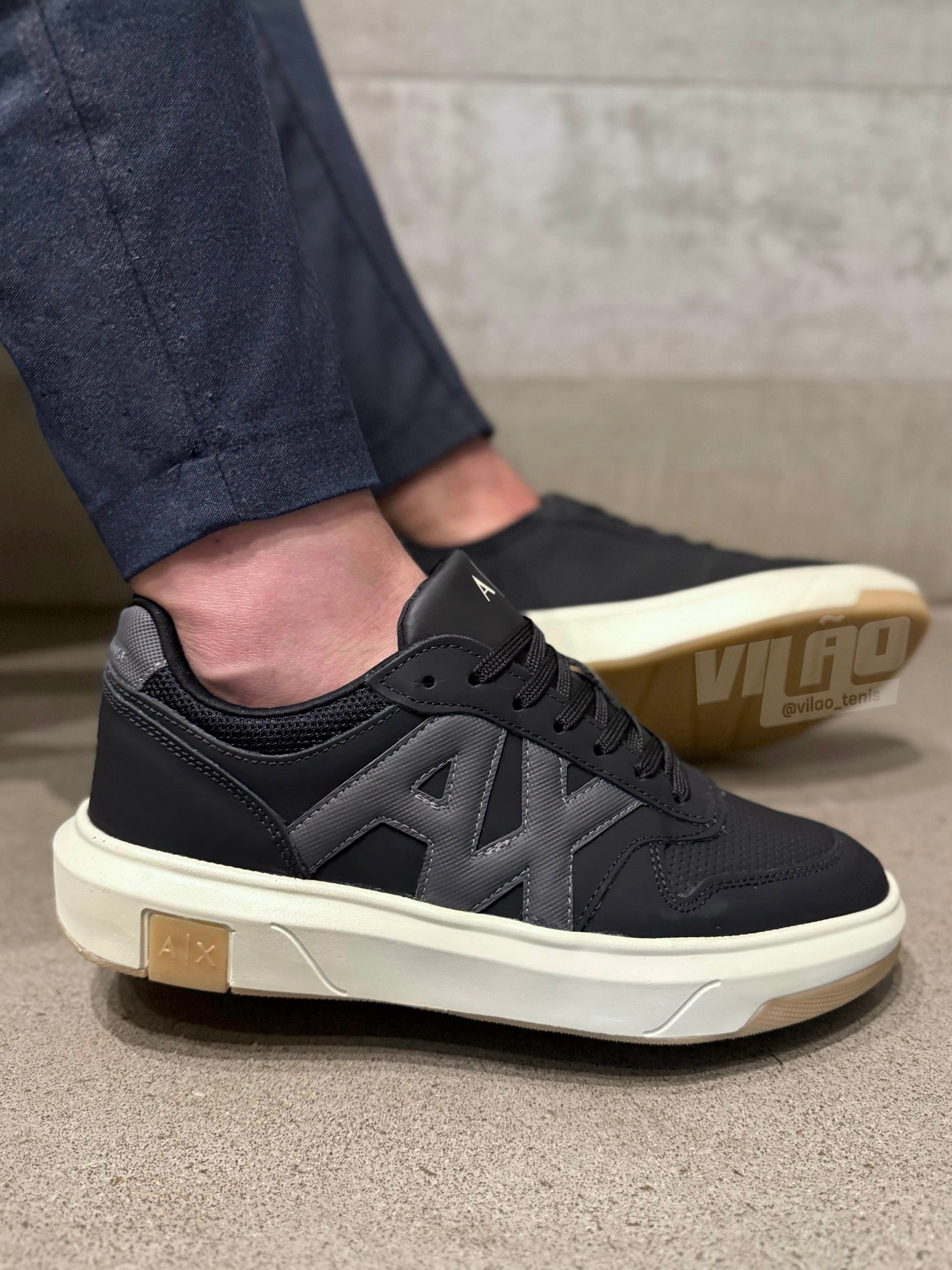 A|X Em couro alto padrão