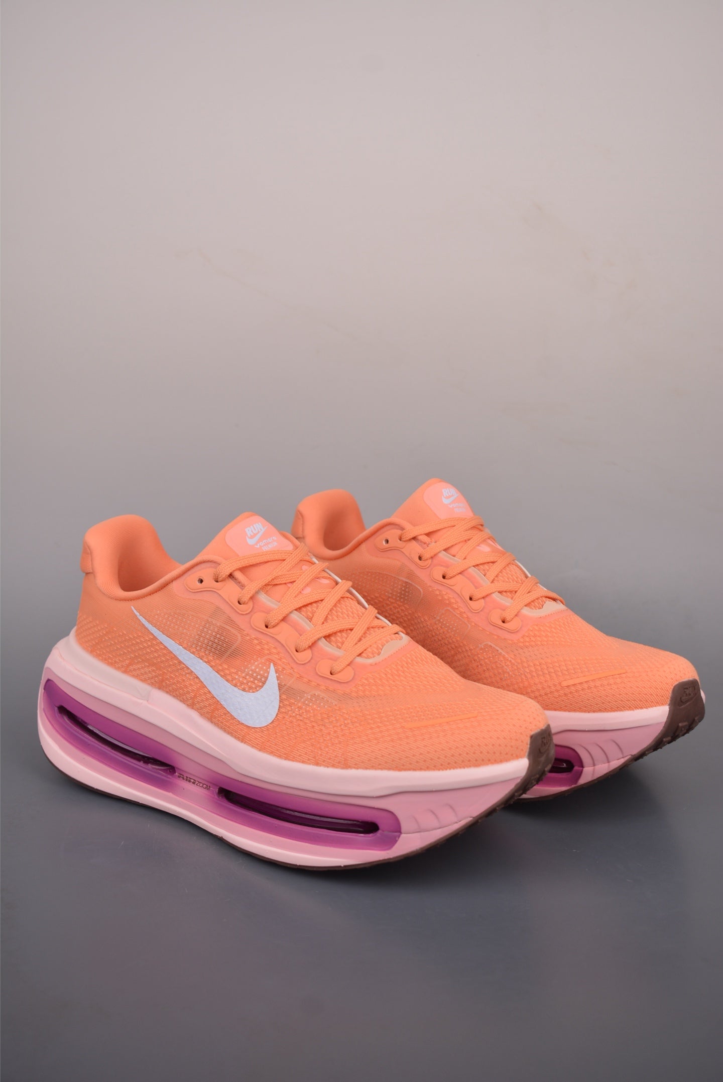 Vomero Premium "Tangerine Tint"