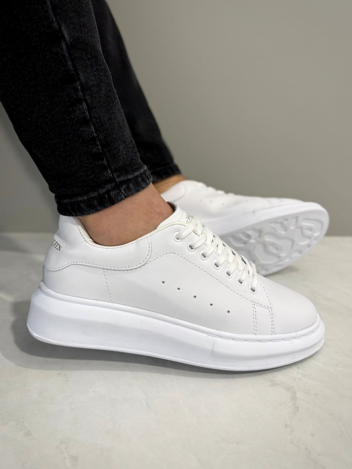 MCQUEEN WHITE