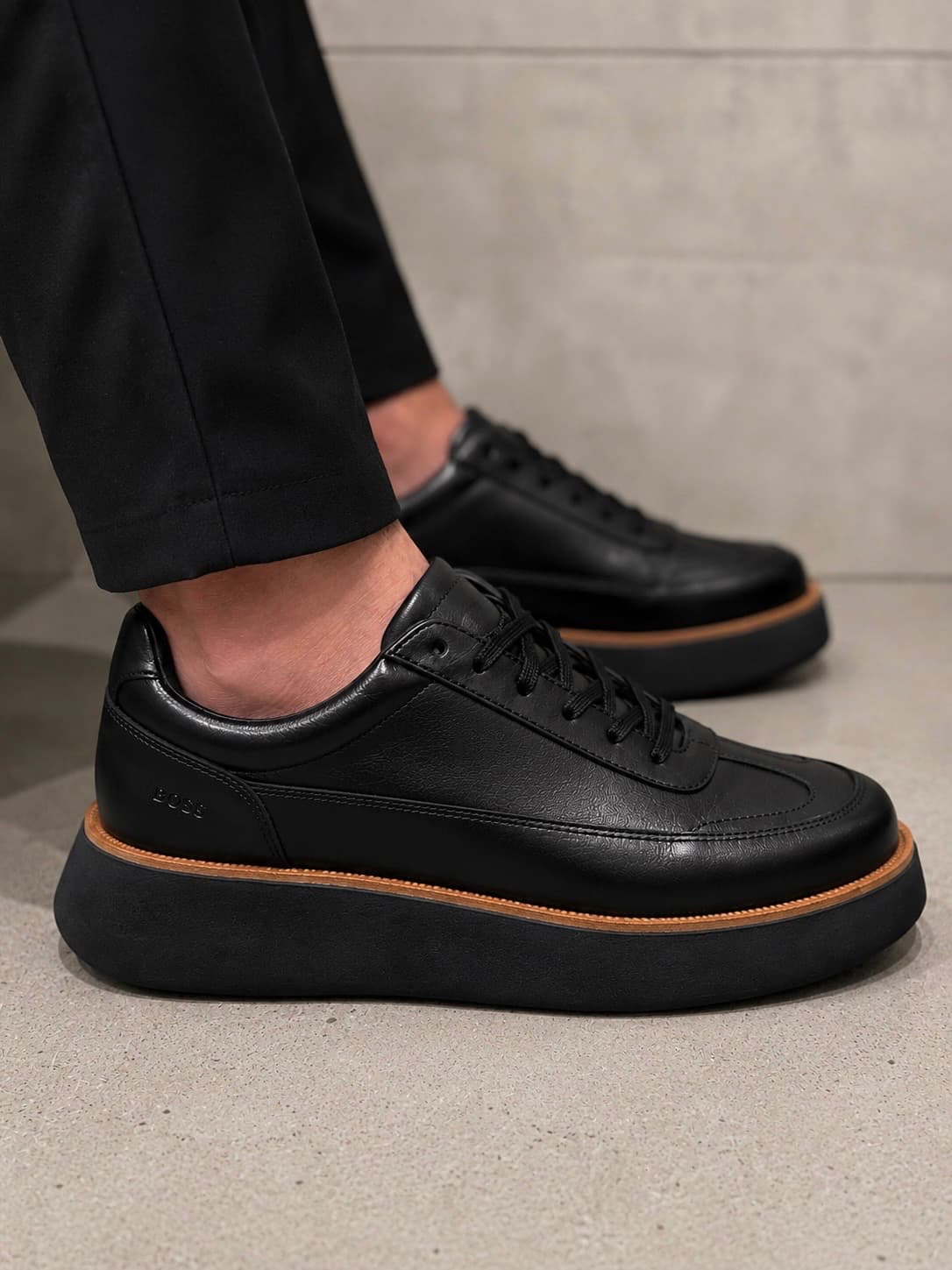 BOSS PLATAFORMA ALL BLACK