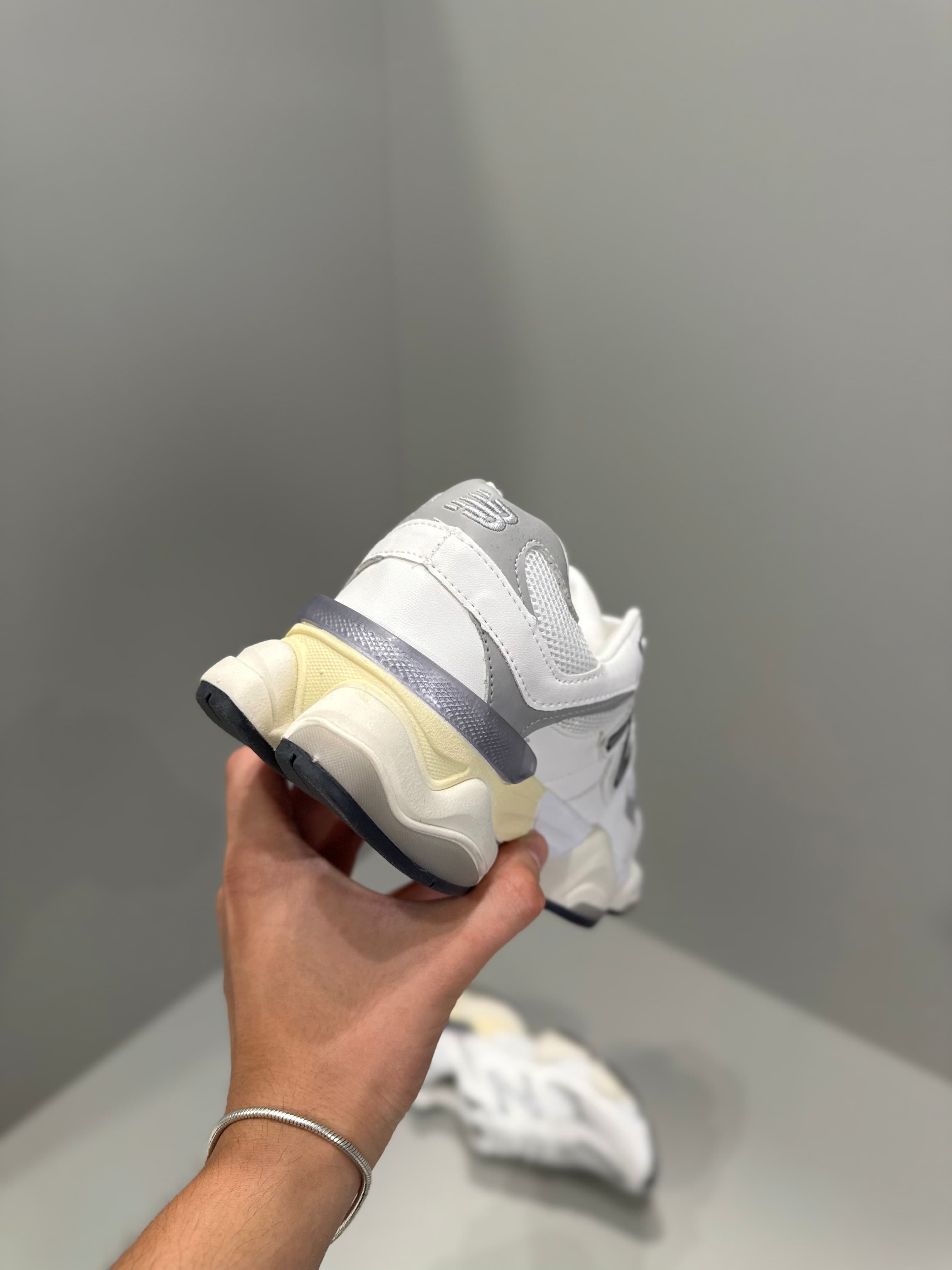 NB 9069 WHITE SILVER