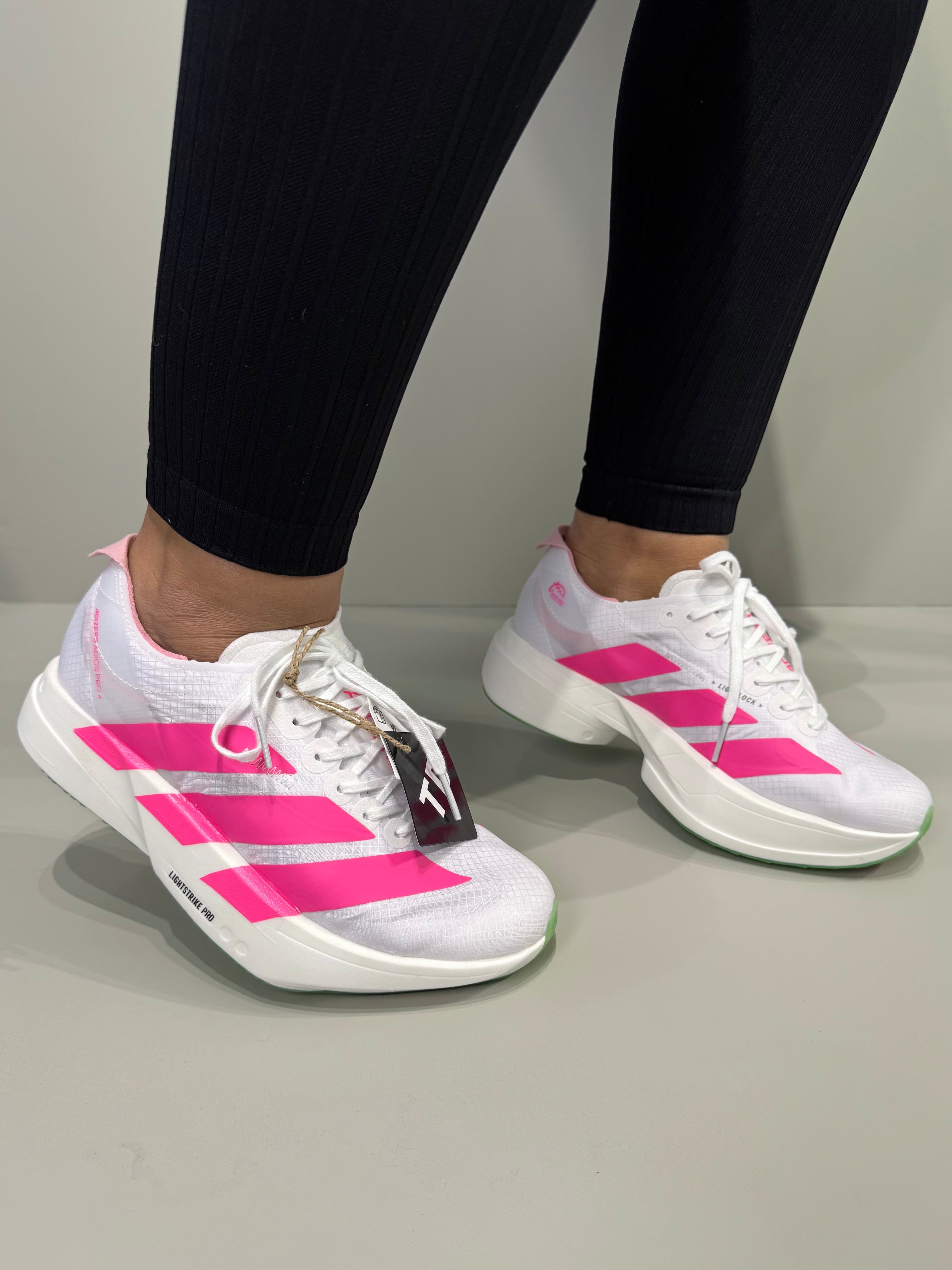 ADIZERO ADIOS PRO 4
